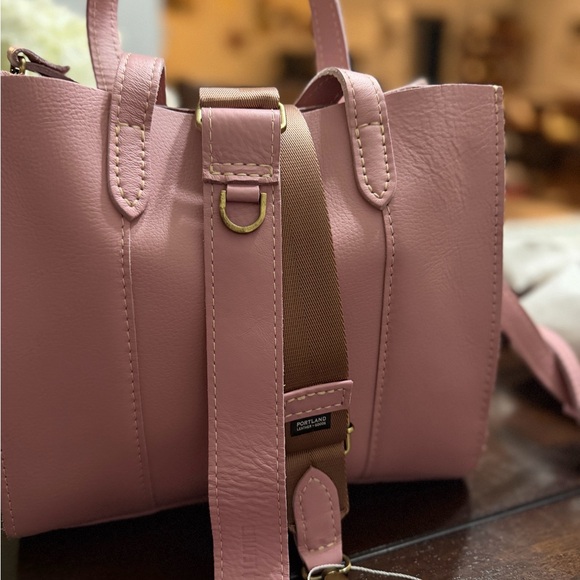 💗 PLG Vintage Pink Classic Lola Crossbody – Unicorn + Bonus Trail Strap - Picture 6 of 7